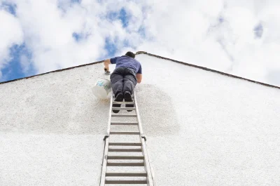 Peinture extérieure à Carnetin — façades et ravalement